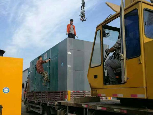 南丹更换水冷式机油散热器密封件的操作流程是怎样的？